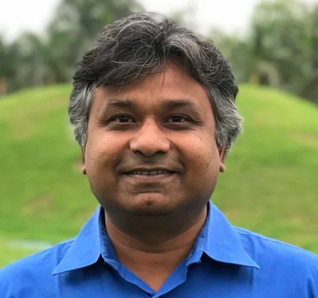 Mr Alok Varma